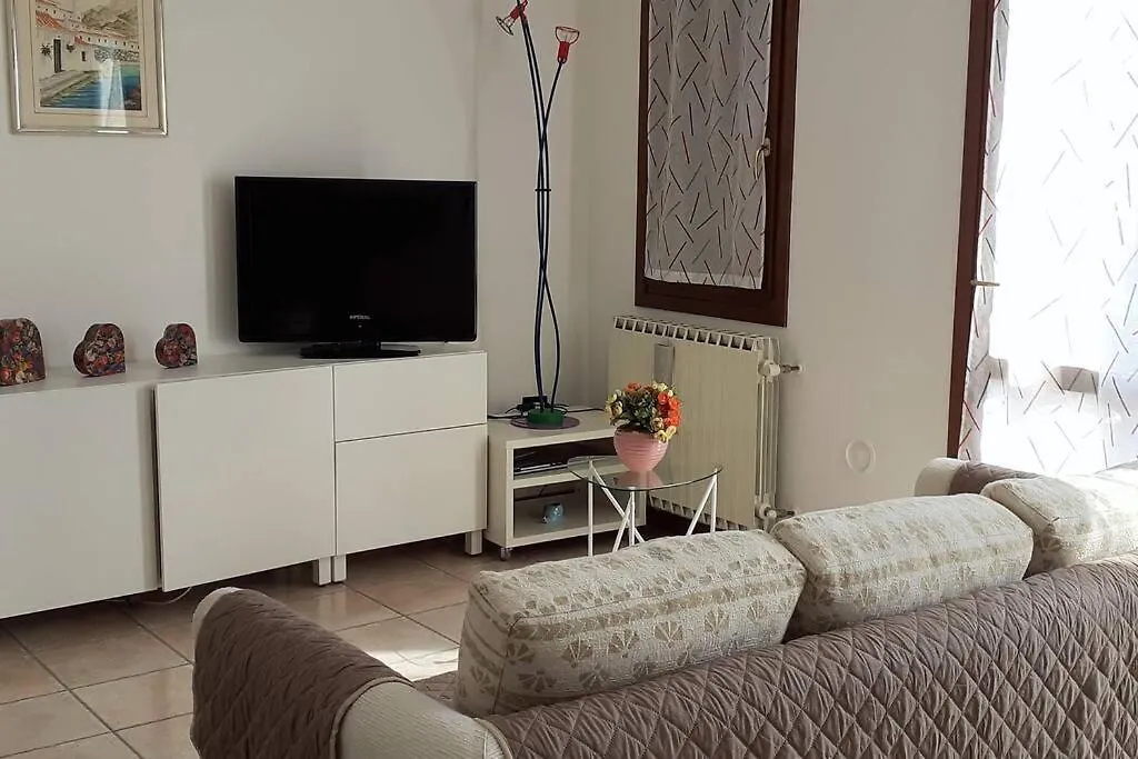 Feel at Home - CASA LOREDANA Lovere Appartement