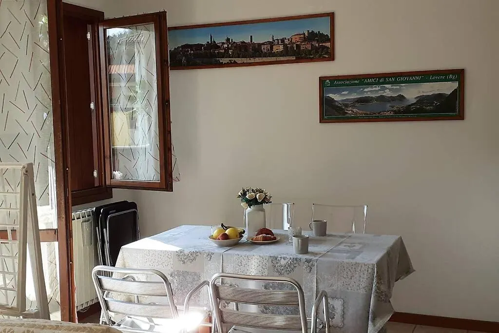 Feel at Home - CASA LOREDANA Lovere Appartement